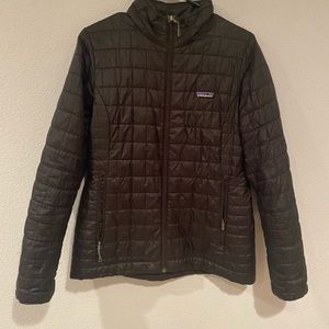 Woman’s Patagonia nano puff size medium